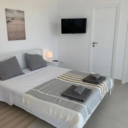 Caldera Blue Apartment