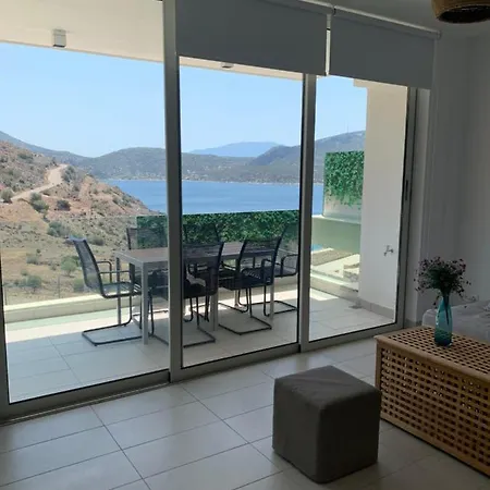 Caldera Blue Apartment